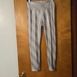 Peloton Show Up Foil Silver & White Leggings Size 1X